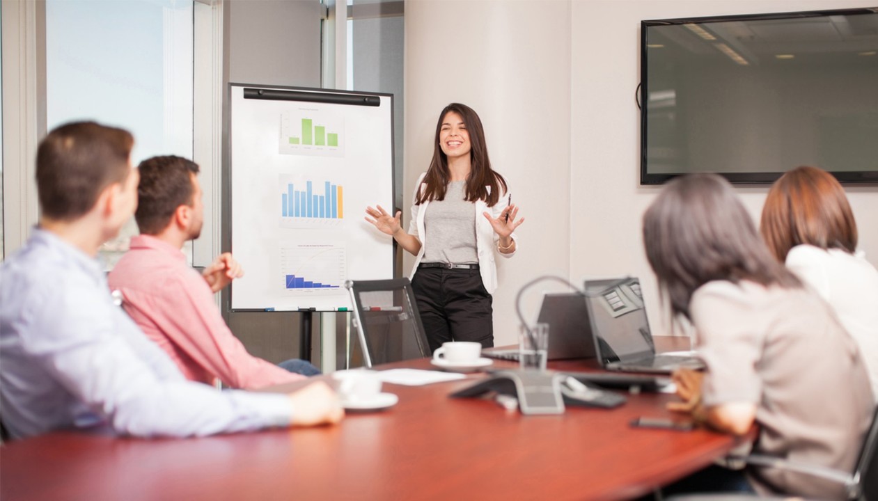 How a Business Coaching Service Helps Overcome Business Challenges