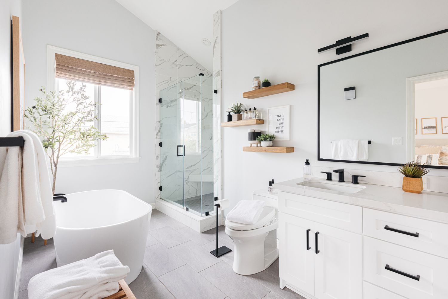 Semi-Frameless Shower Screen Offering Sleek Elegance