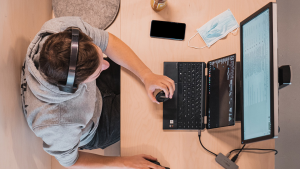 04mQ60pQ99vyiMx3AKsD61u-1